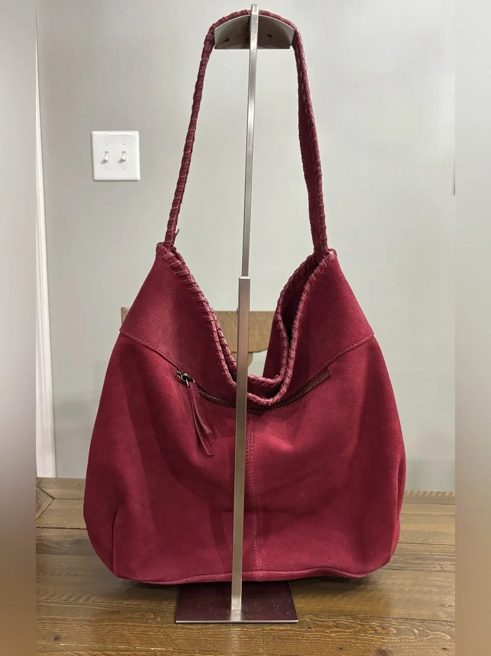 N/A spacious burgundy